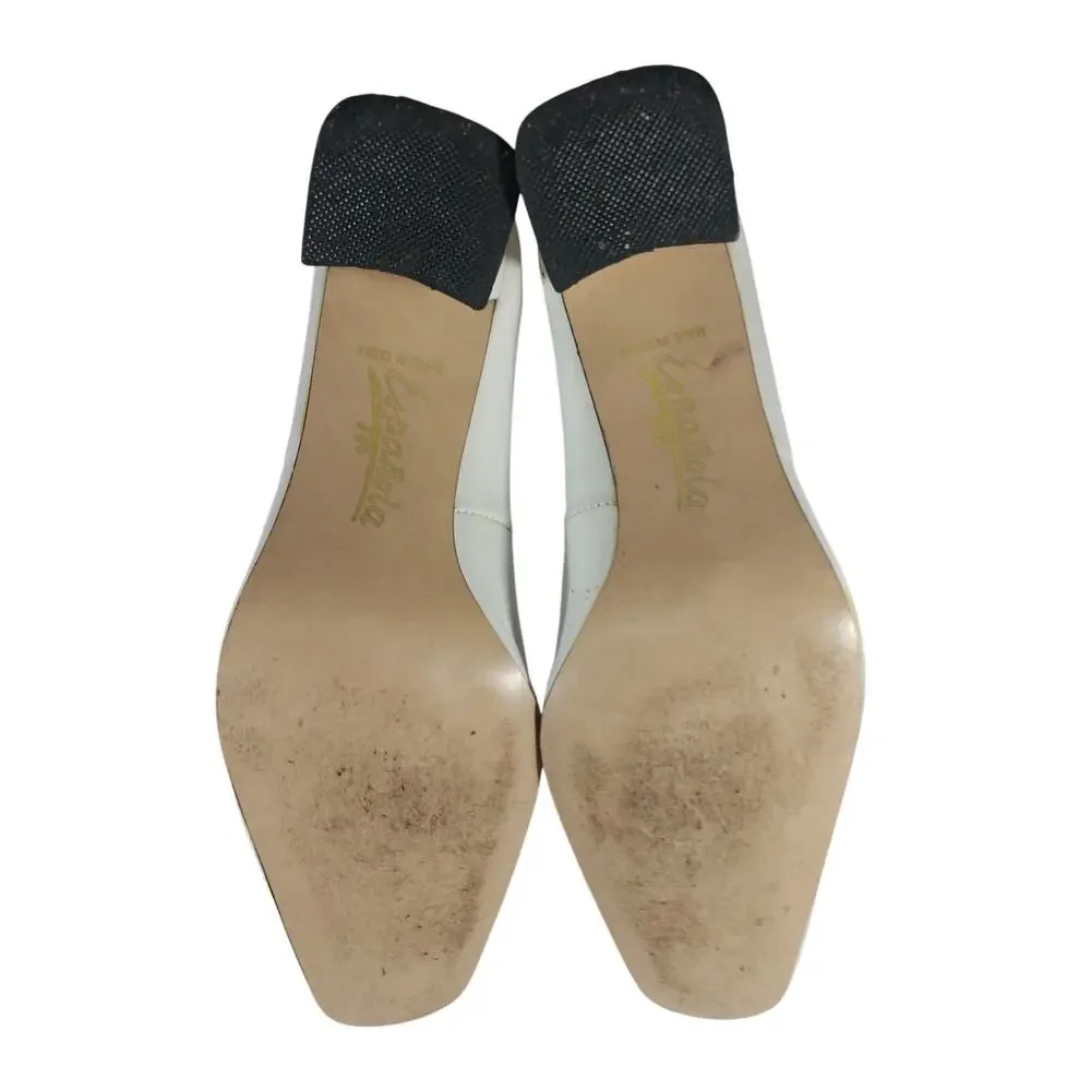ESPANOLA! EGGSHELL/CREAM GENUINE LEATHER CHUNKY HEEL, SQUARISH TOE HEELS! 7.5M